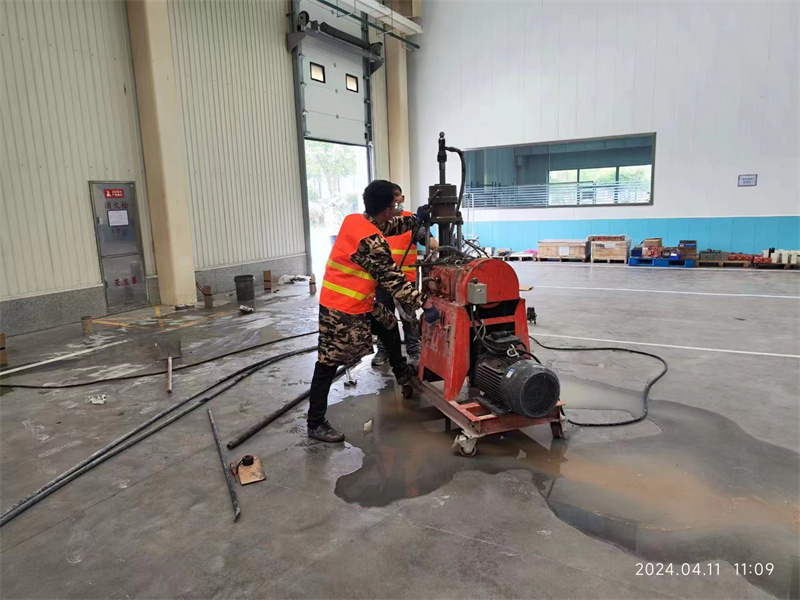 东海厂房地面下沉塌陷注浆加固施工